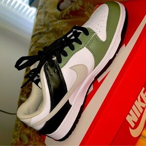 BRAND NEW OLIVE GREEN DUNKS